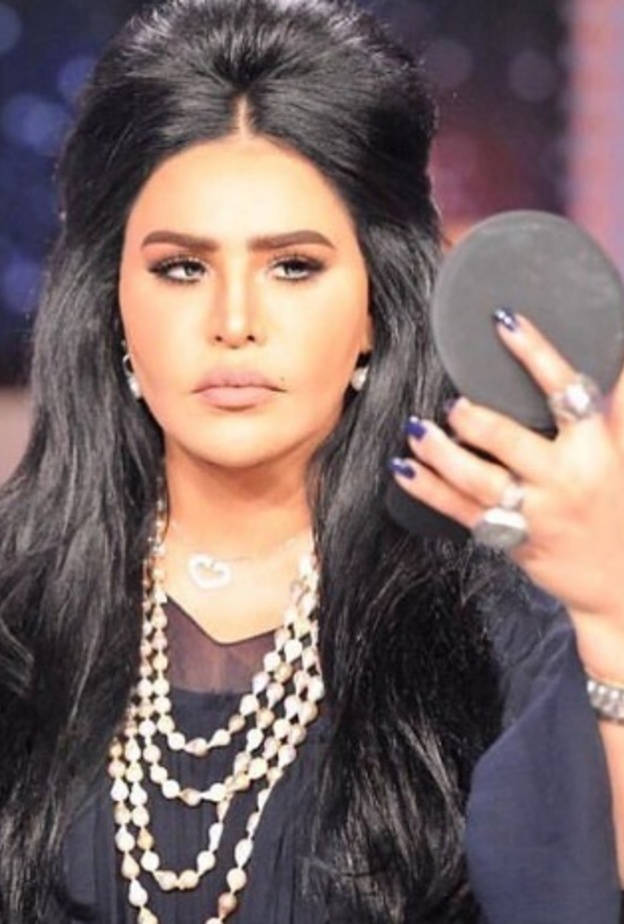 احلام تبدو عصرية في انتقاء تسريحات شعر مشرقة