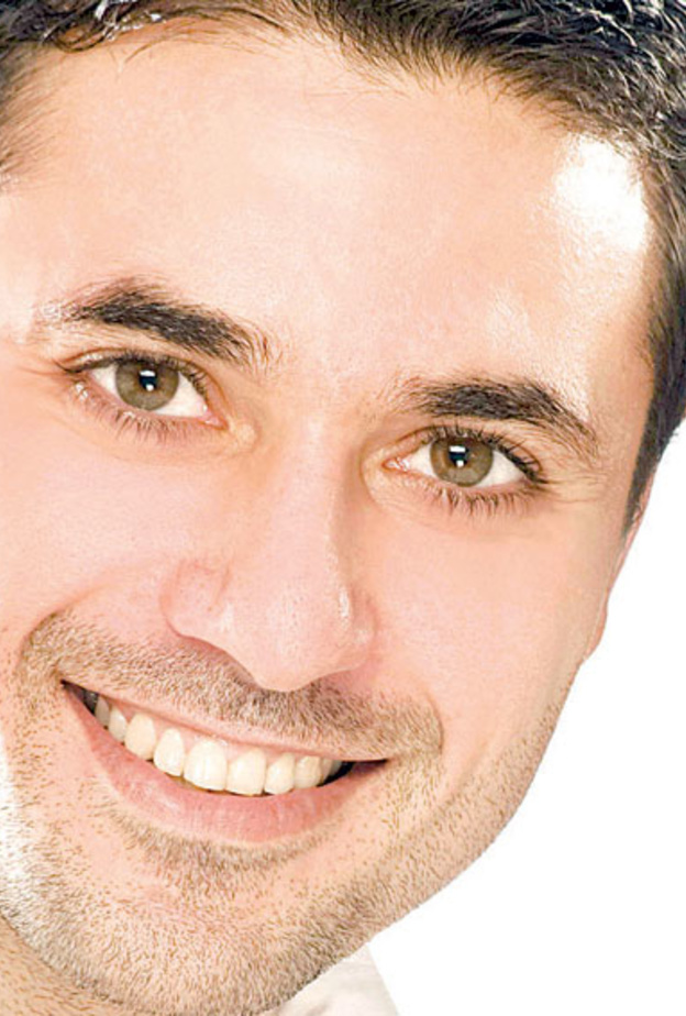 احمد عز فى ورطة بسبب زواجه من أنغام