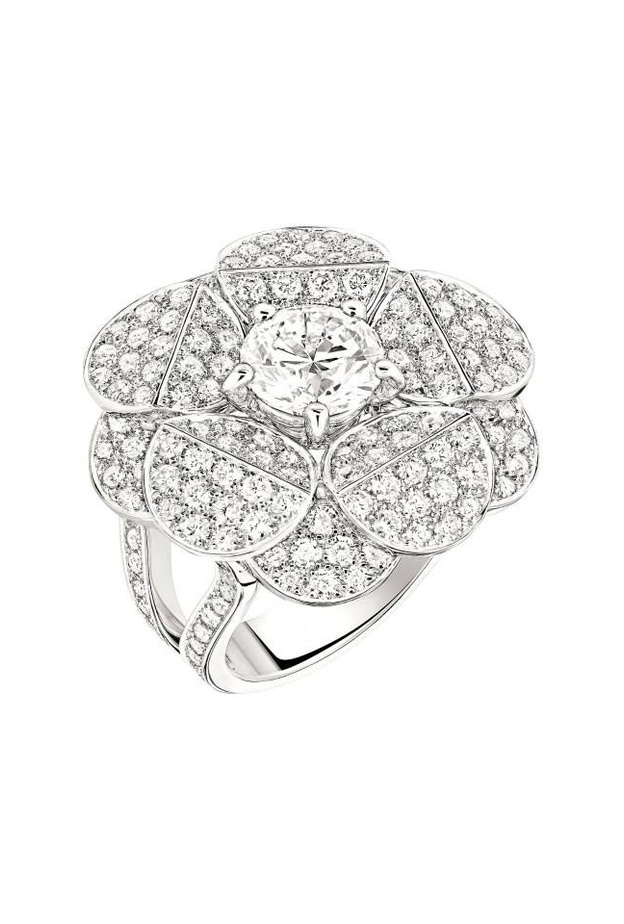 اختاري خاتم تستطيعين ارتداءه دائما