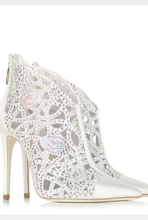 اختاري هذا الحذاء الذي يصل الى حدود الكاحل من Loriblu