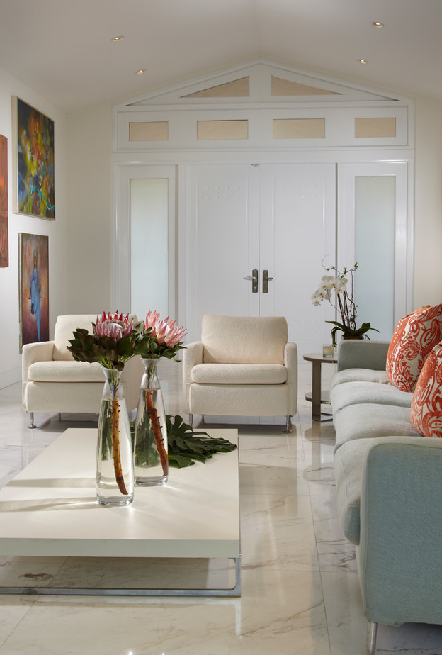 اختيار اللوحات الفنية الواضحة في تزيين الجدران 