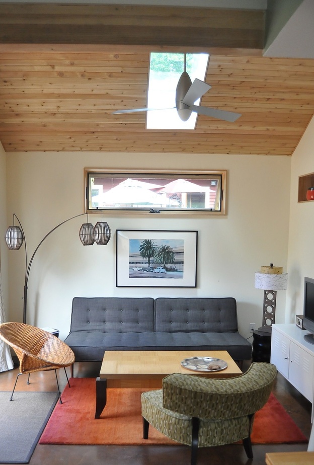 اختيار موفق لأثاث غرفة الجلوس صغيرة المساحة  بحجمه الناعم و المناسب