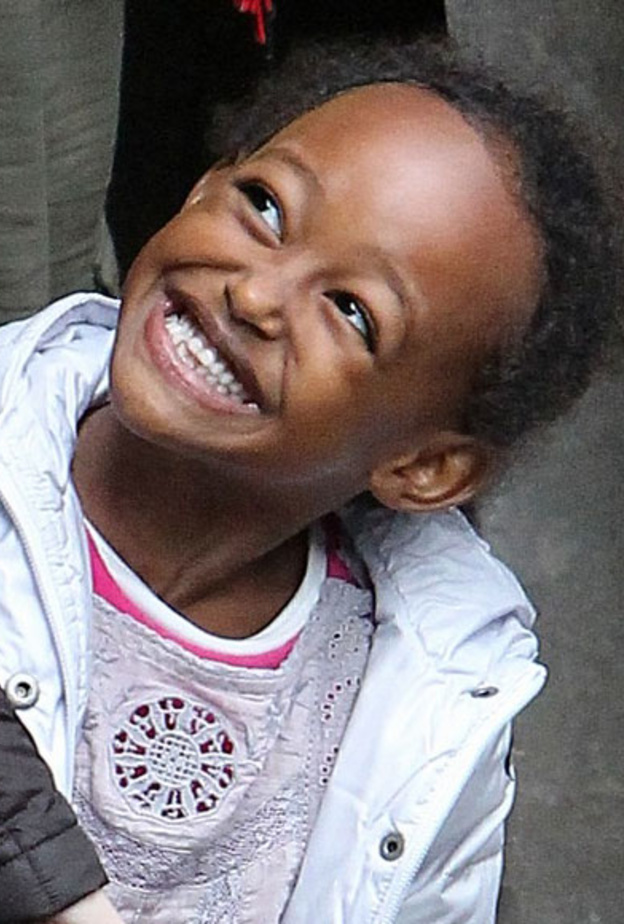 زهارا تريد العودة لوالدتها الحقيقة