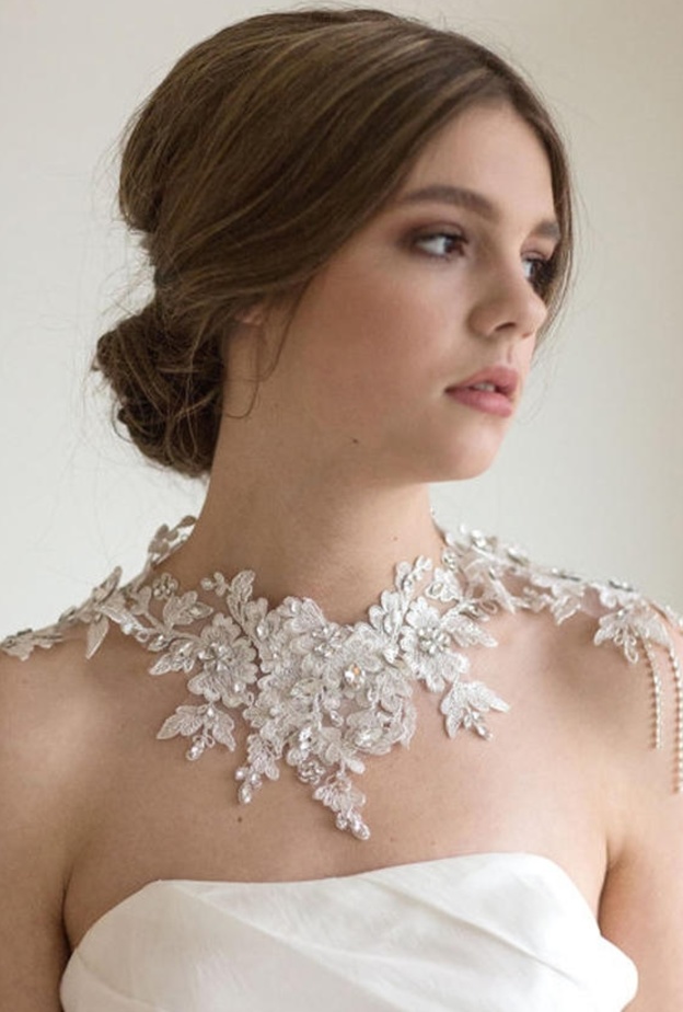 استخدمي قماش الدانتيل في طرحة الزفاف لصناعة قطع الحلي