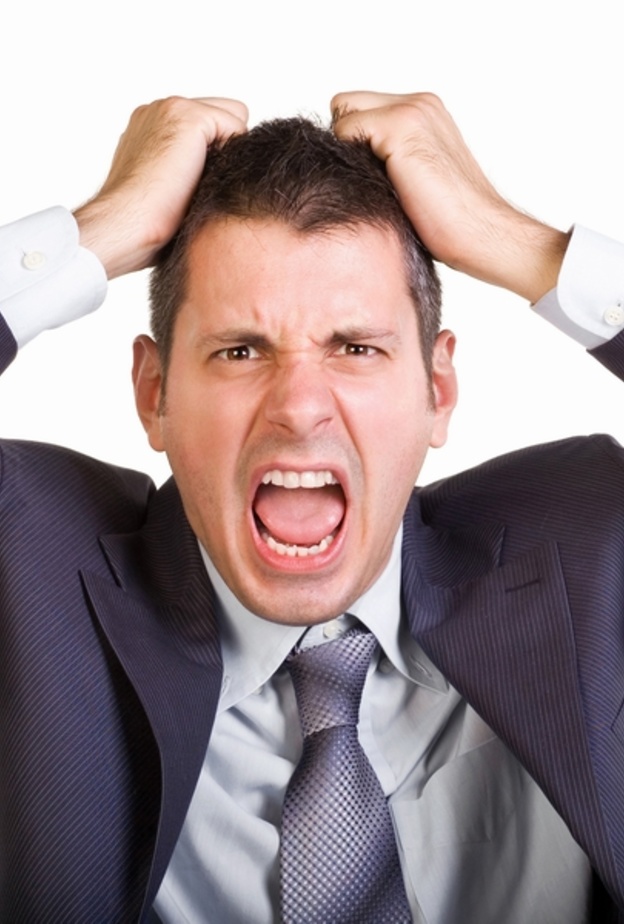 حاربي عصبية زوجك بانوثتك وطيبتك