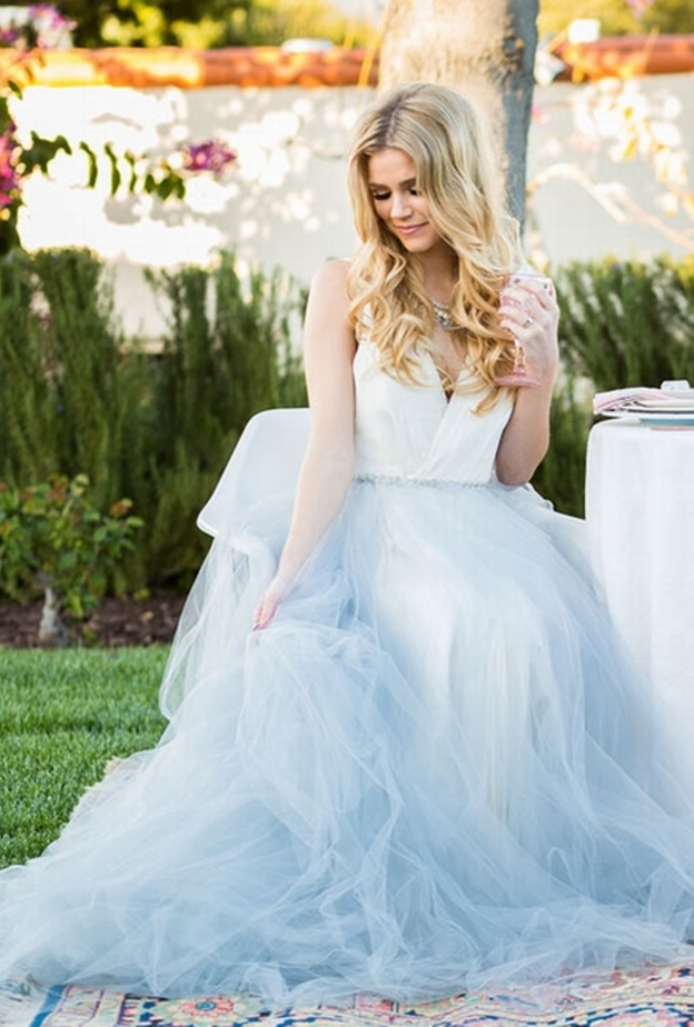 طلب كمية إضافية من باقات الزهور الصغيرة