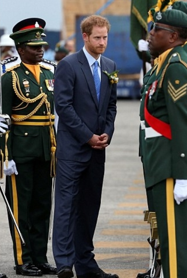 استقبال رسمي للأمير هاري في باربادوس