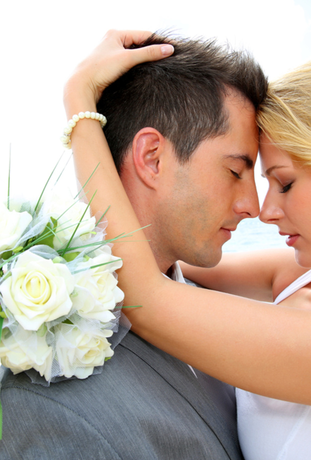 اسمعيه كلمة احبك بين الفينة والاخرى