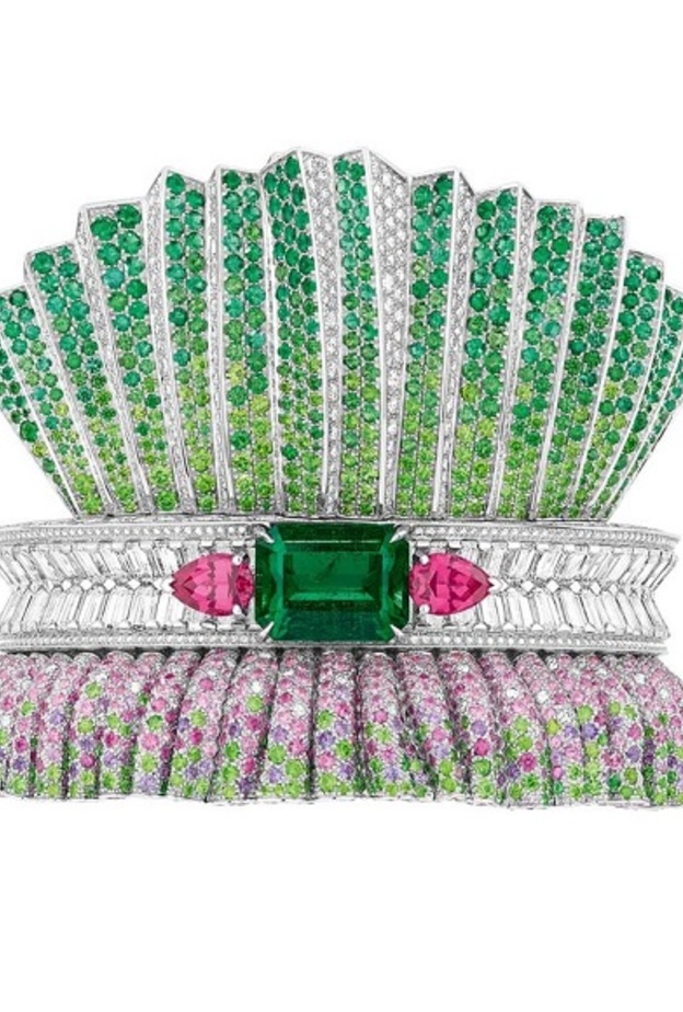 اسوارة ديور Dior