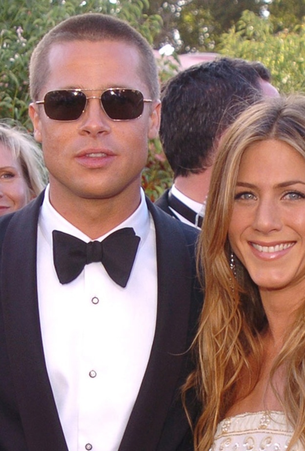 اشتعال الخلاف بين جينيفر أنستون وزوجها بسبب براد بيت