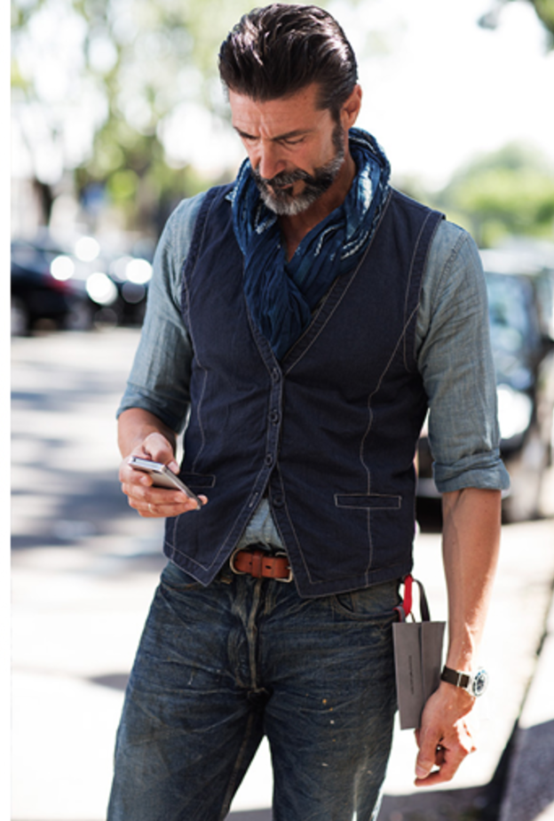 ستايل خريفي عملي بلمسات أنيقة واكسسوارات شبابية