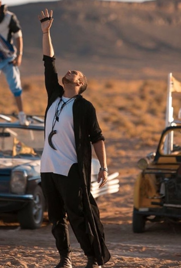 اطلالة سعد المجرد بأسلوب ملفت في أحدث كليباته