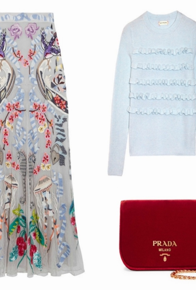 اطلالة للمحجبات في تنورة متوسطة الطول من تيمبرلي لندن