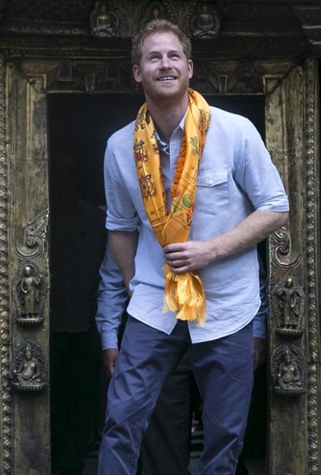 الأمير هاري أكثر أفراد العائلة المالكة سفرا عام 2016