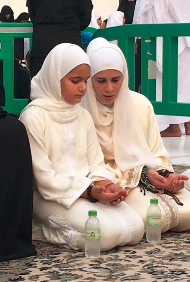 الأميرة هيا والشيخة جليلة يدعون للامارات والاردن