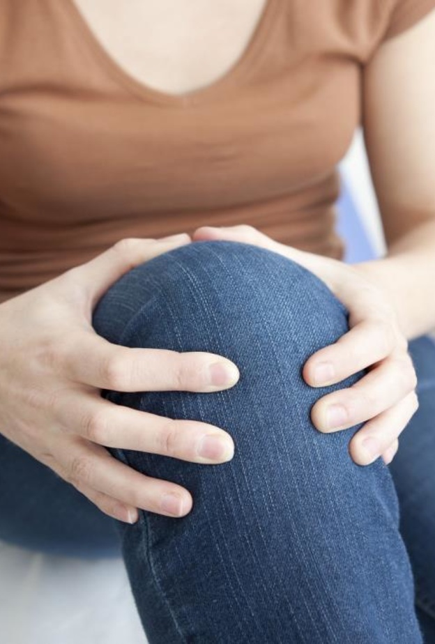 اي نوع من الاحذية الجديدة قد يقلل من الم الركبة 