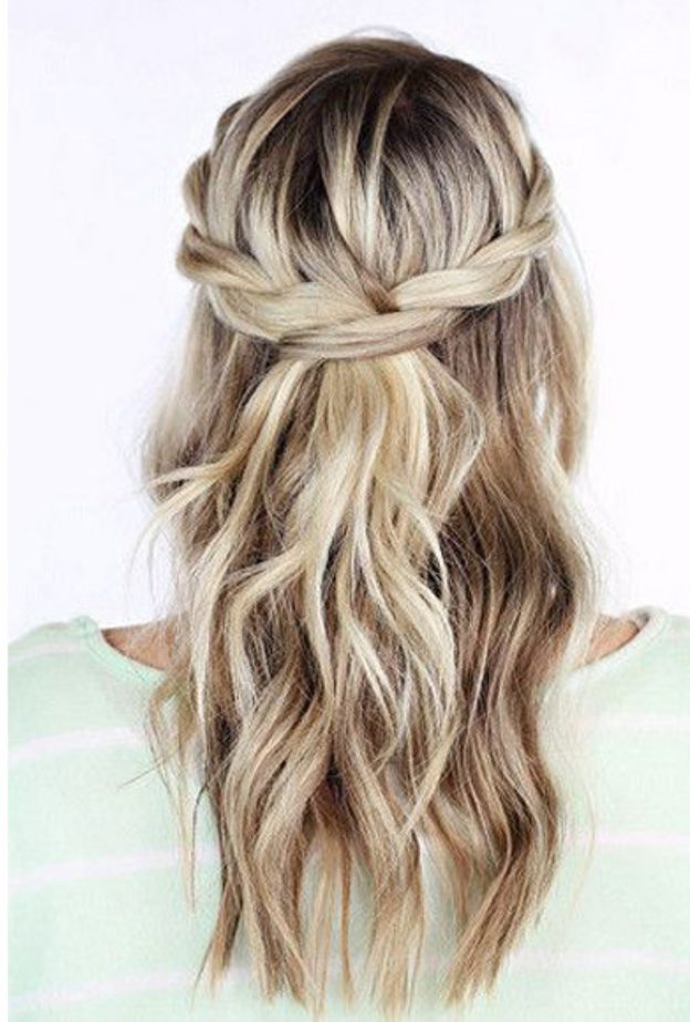 التسريحة نفسها على الشعر المتوسط