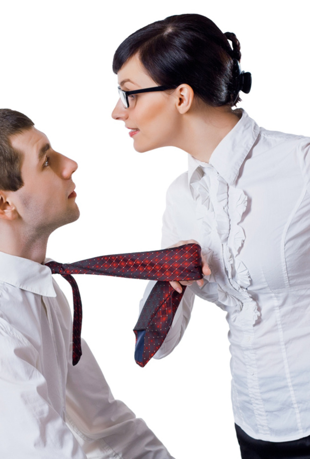 الرجل القصير مظلوم من النساء