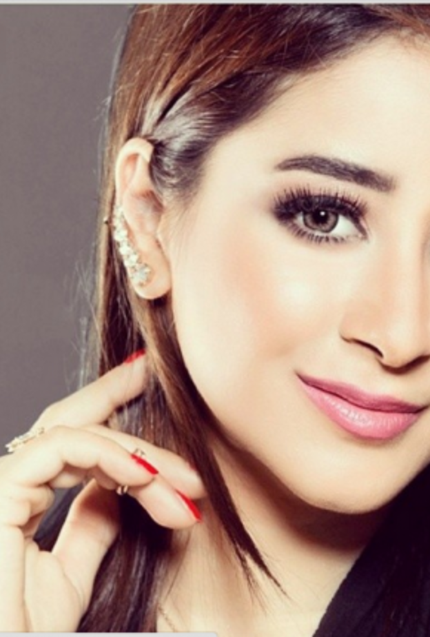  الرقيقة اسيل عمران لم تفقد رباطة جاشها