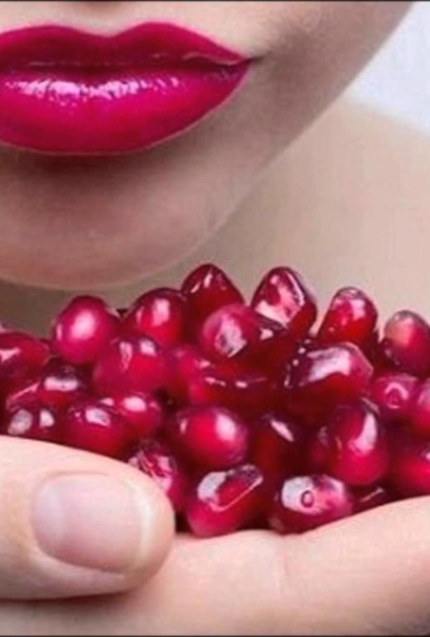 الرمان رائع للمحافظة على البشرة
