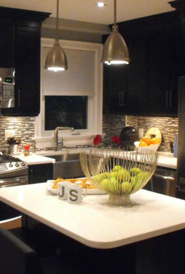 الستنلس ستيل الاسود لاحدث تصاميم ديكورات المطبخ