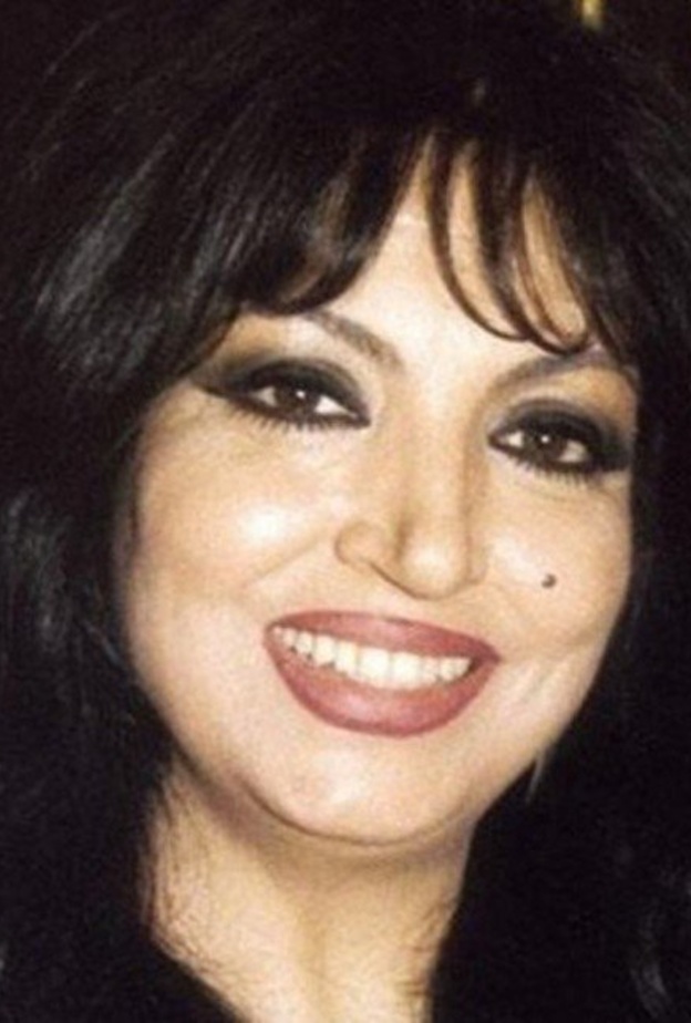 سميرة توفيق تعترف بجنسية حبيبها الاول