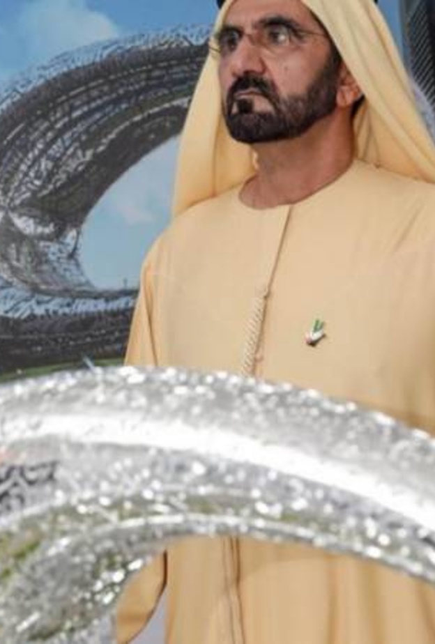 الشيخ محمد بن راشد يتفقد سير العمل بالدوائر الحكومية ومديرون غائبون