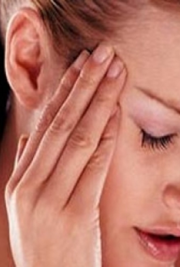 تعاني النساء اكثر من الرجال من الصداع النصفي المصحوب بهالة