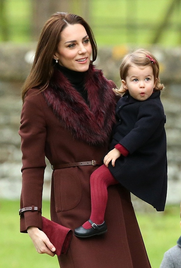 كيت ميدلتون مصطحبة ابنتها الى الكنيسة