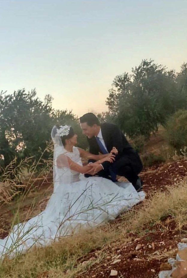 العروسان في الطبيعة 