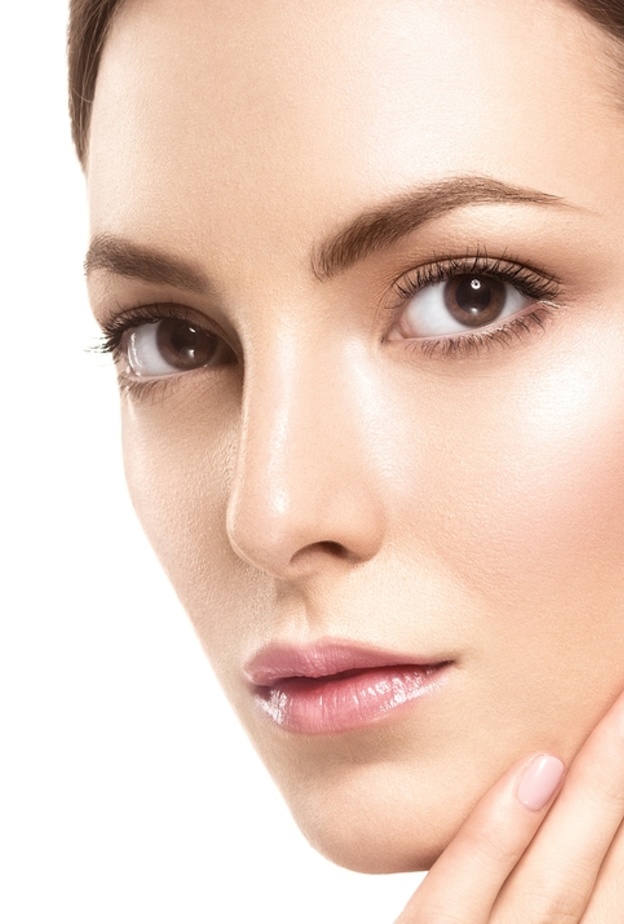 العناية بالبشرة الدهنية بالخلطات الطبيعية