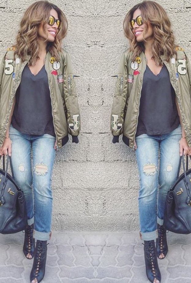 جاكت رسمي مع جينز من تصميم Lady Fozaza