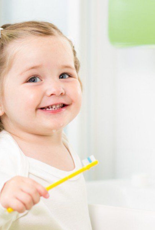 الفلورايد ضروري لصحة اسنان الاطفال و لكن 