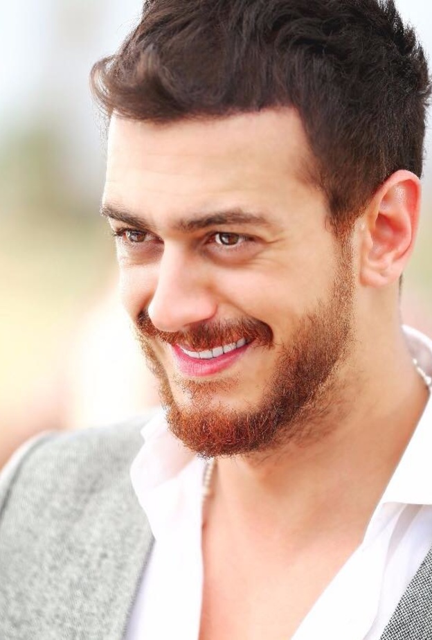 الفنان المغربي سعد المجرد