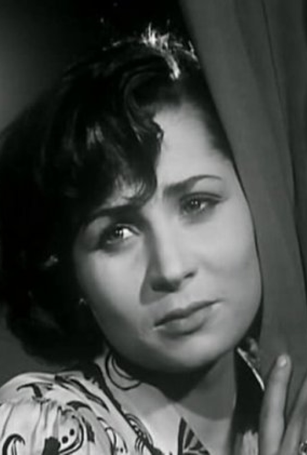 2013 تقطف وردة السينما الرقيقة زهرة العلا