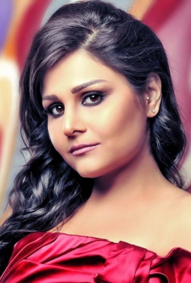 الفنانة السورية وعد البحري
