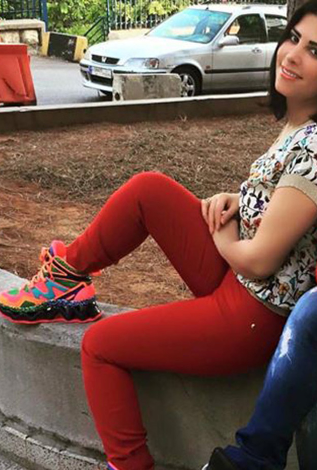 هل تستمع أحلام لنصيحة شمس