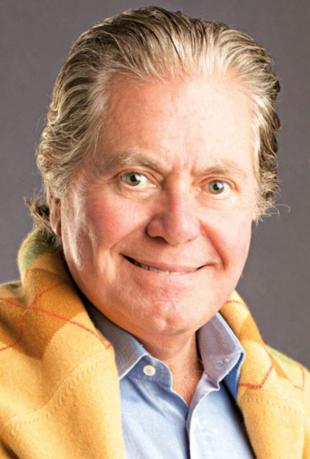 جائزة فاتن حمامة للنجم حسين فهمى