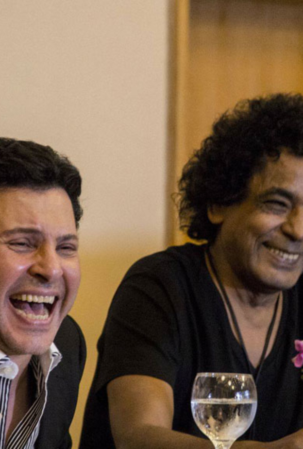 نجوم الغناء العربى يقرأون الفاتحة قبل المؤتمر الصحفى