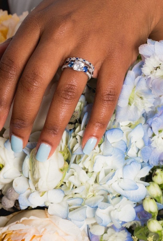 القليل من الأزرق