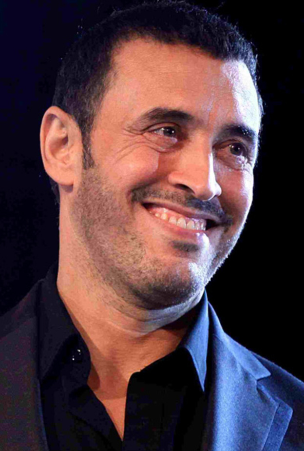 كاظم الساهر مع نجوم مسلسل مدرسة الحب