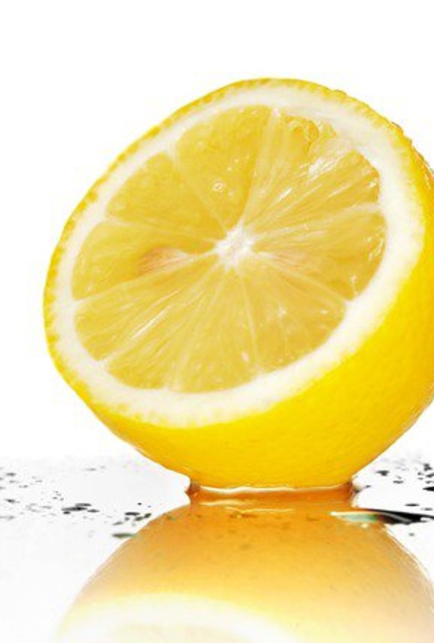 الليمون لتبييض الجسم