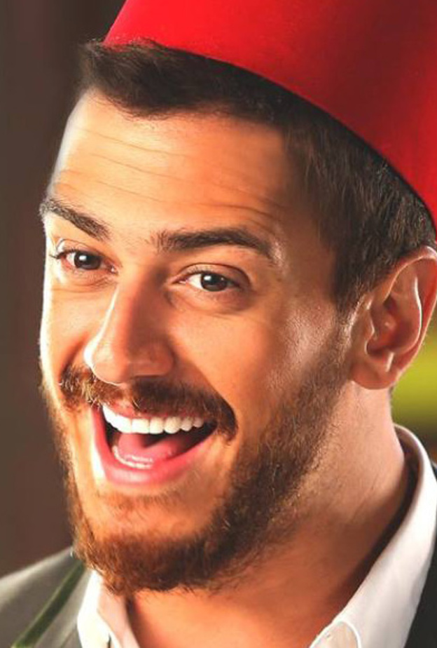 المعلم لسعد لمجرد حققت شهرة طاغية