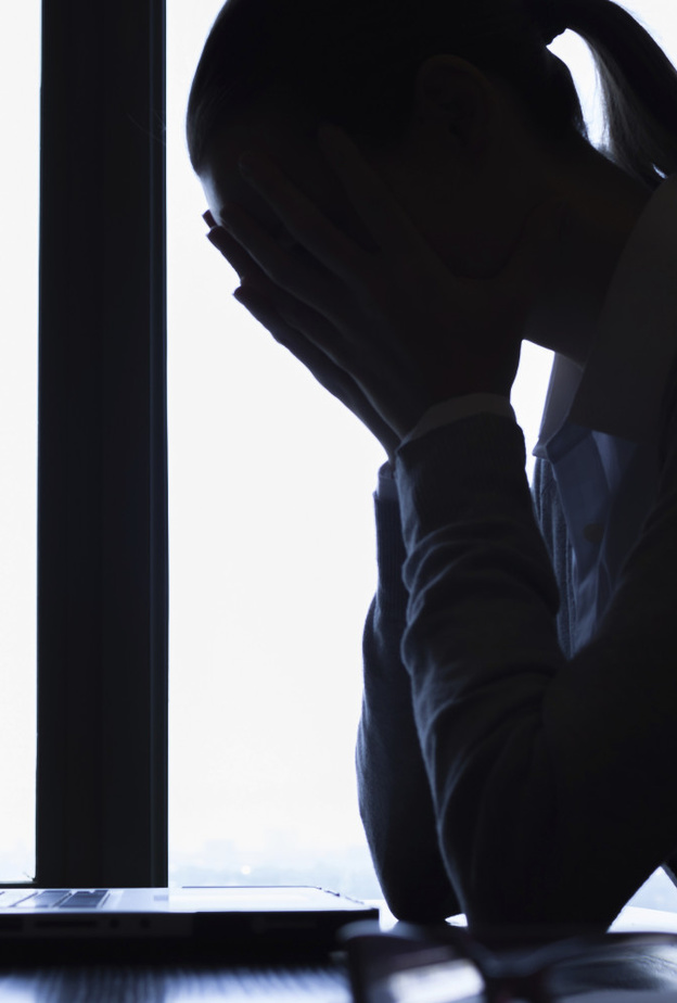 المواقع الاجتماعة تسبب الاكتئاب خصوصا للمراهقين