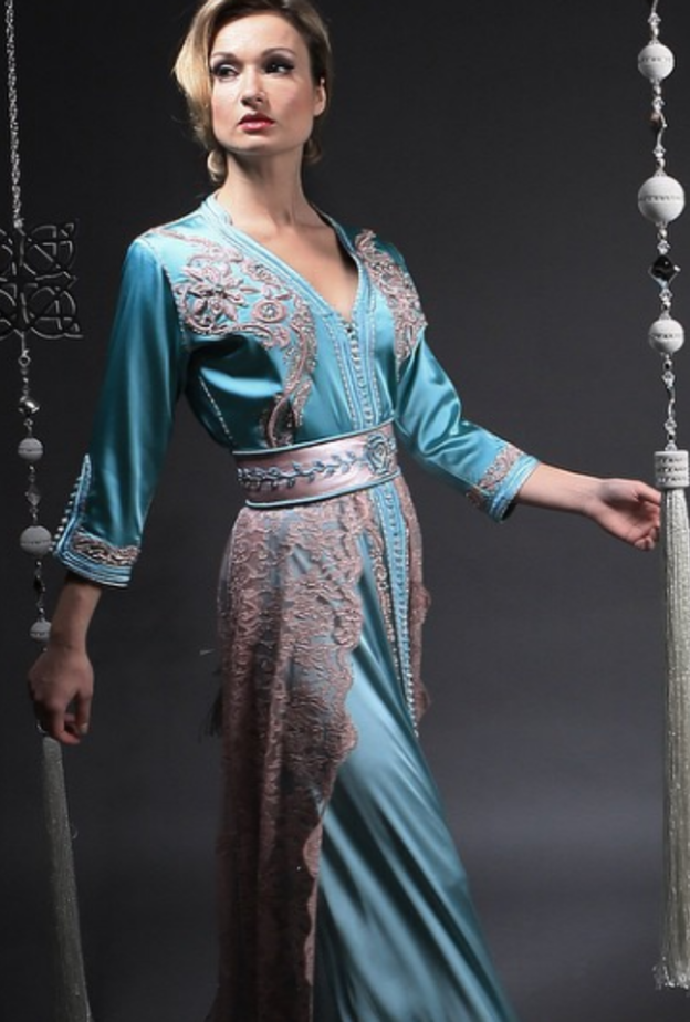 النّقشات والتّطريزات في هذا التّصميم لصوفيا بن يحيا