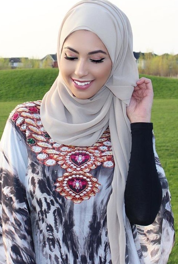 اناقة اختيار الحجاب مع ازيائك اقتبسيها من حنان 