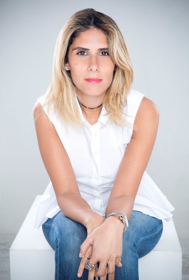 اناقة المصممة بسمة ابو غزالة