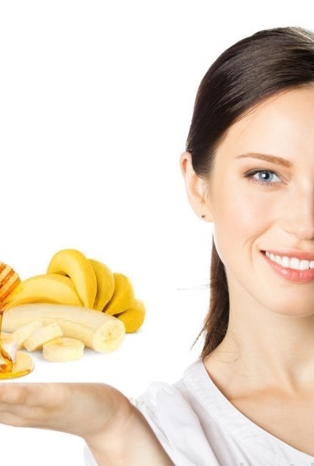 انعمي ببشرة مشرقة قبل زفافك مع ماسك الموز