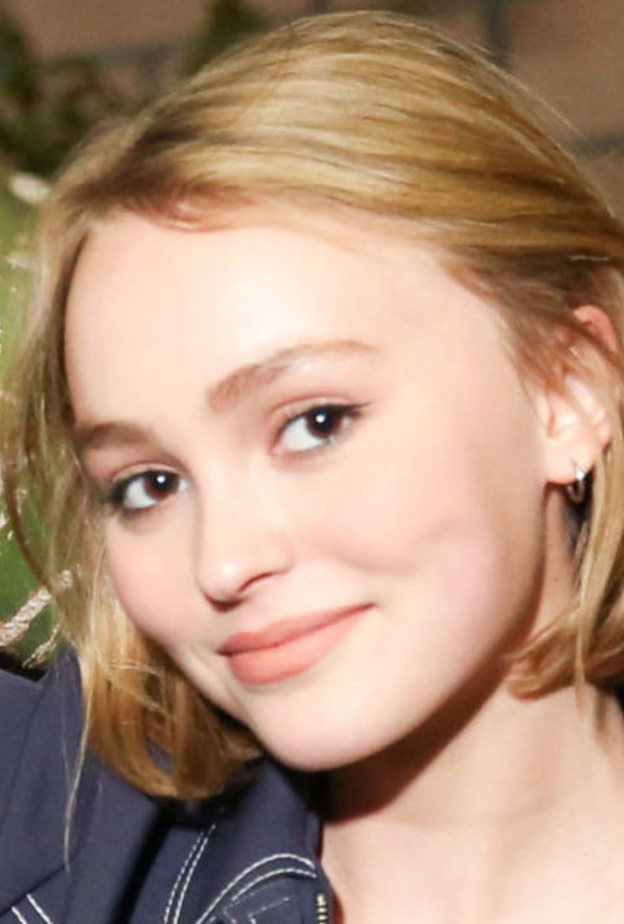  ناتالي تشاهد الاشباح