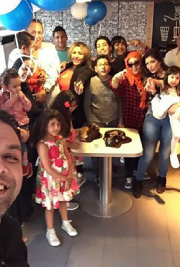 صورة ابنة ايتن عامر التي اثارت الازمة